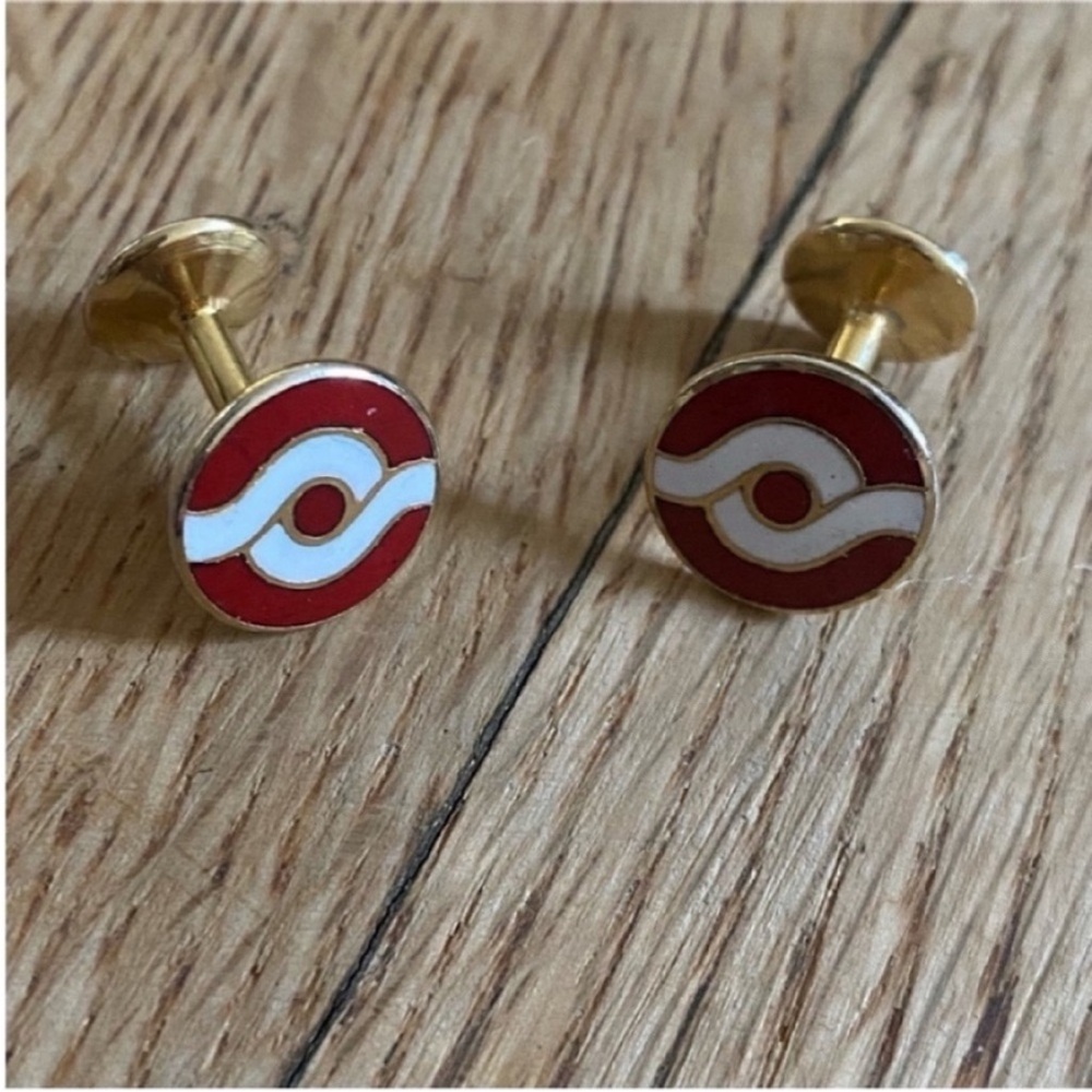 Gold cufflinks red cufflinks white cufflinks